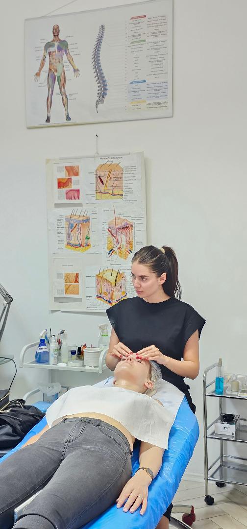 Curs Cosmetica  Cod COR 514201